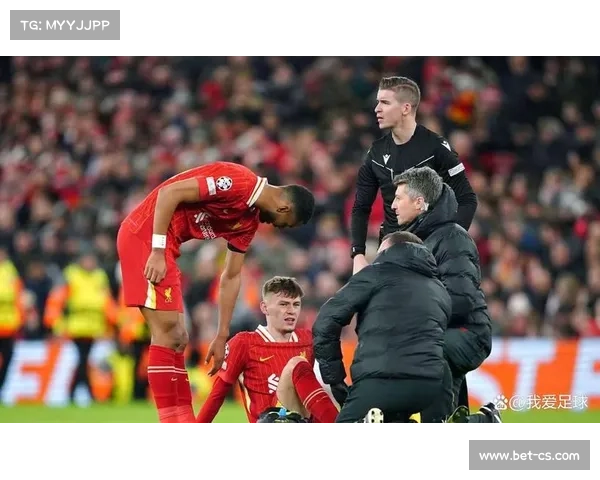 利物浦大胜后顺利出线 危机暂时解除 利物浦大胜后顺利出线 危机暂时解除