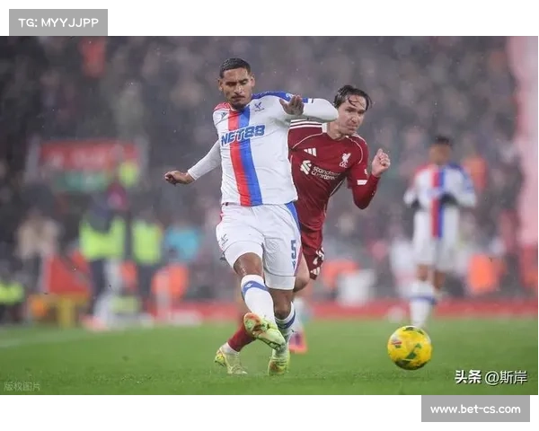 英超第13轮覆盖多时段,中游卡位战与豪门对决并存 英超第13轮覆盖多时段,中游卡位战与豪门对决并存