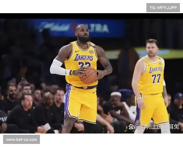 湖人124-104击败独行侠，詹姆斯赛季报销后戴维斯带队取胜